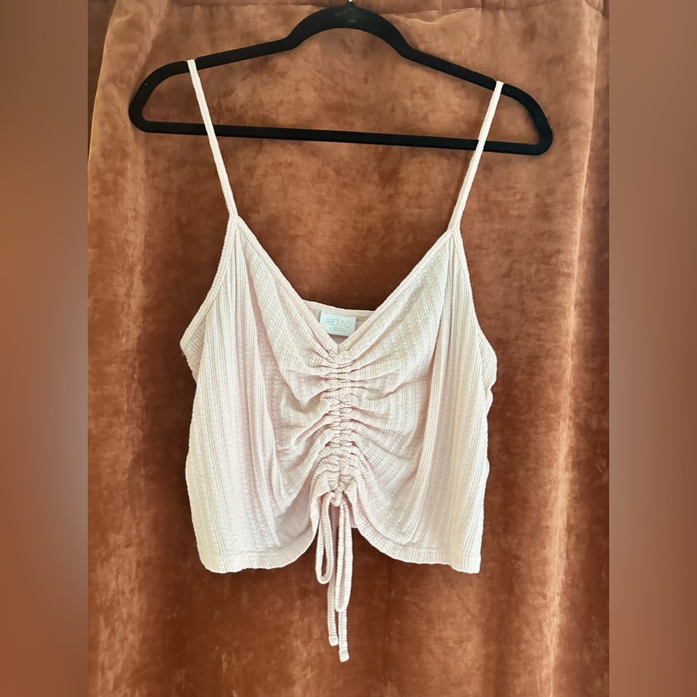 Women’s crop top. Size Large.